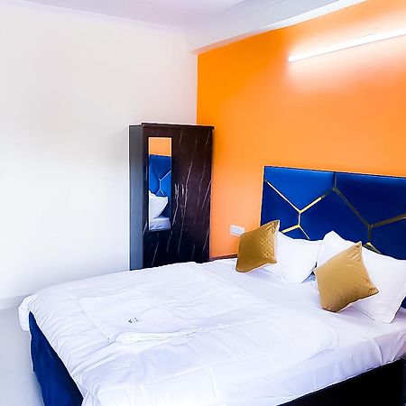 Roomshala 123 Happy Homes- Near Saket Metro Neu-Delhi Exterior foto