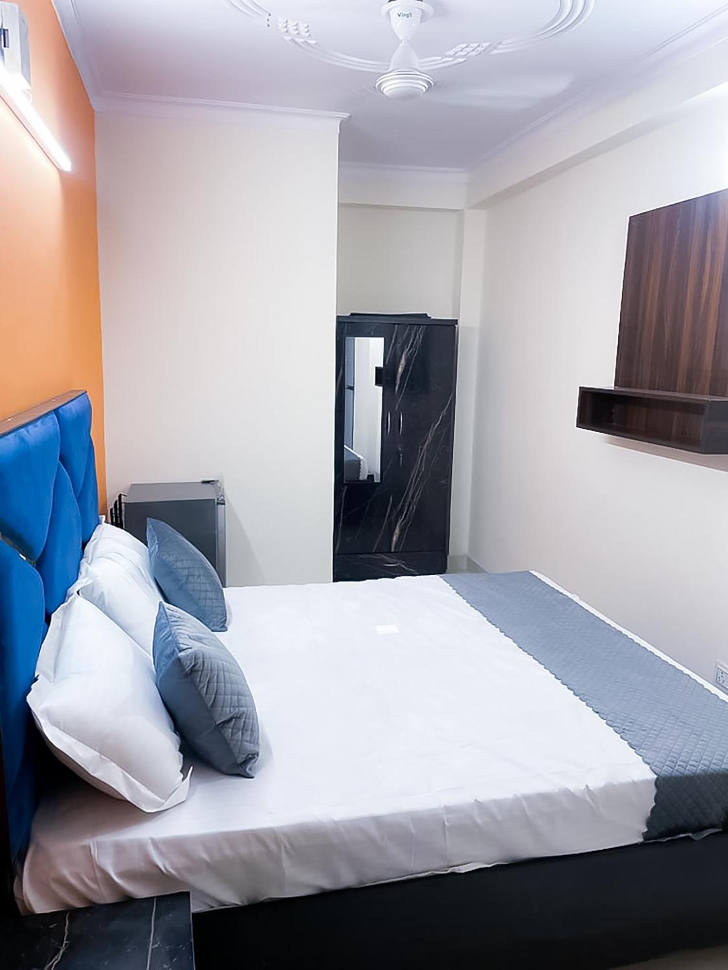 Roomshala 123 Happy Homes- Near Saket Metro Neu-Delhi Exterior foto