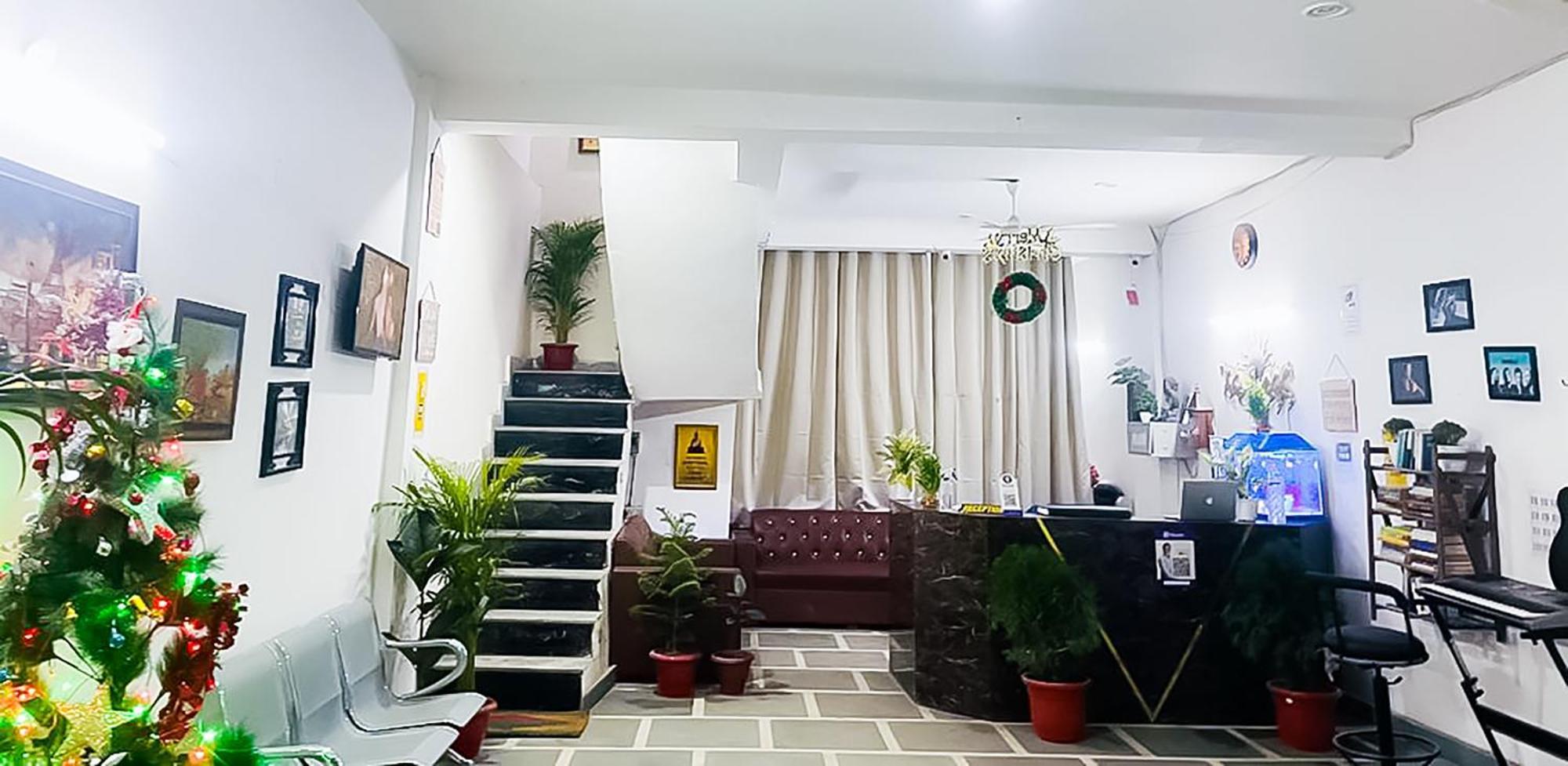 Roomshala 123 Happy Homes- Near Saket Metro Neu-Delhi Exterior foto